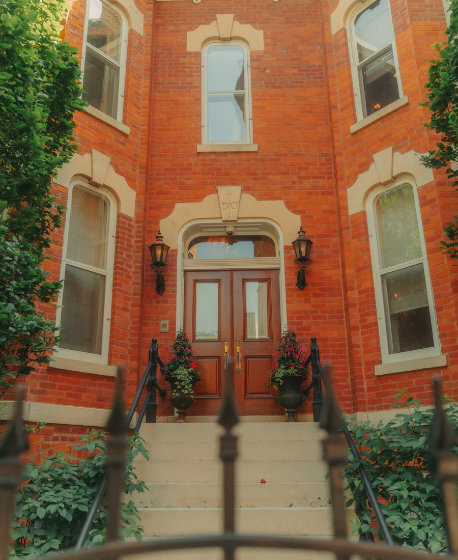 Classic red-brick Chicago residential building in afternoon sun